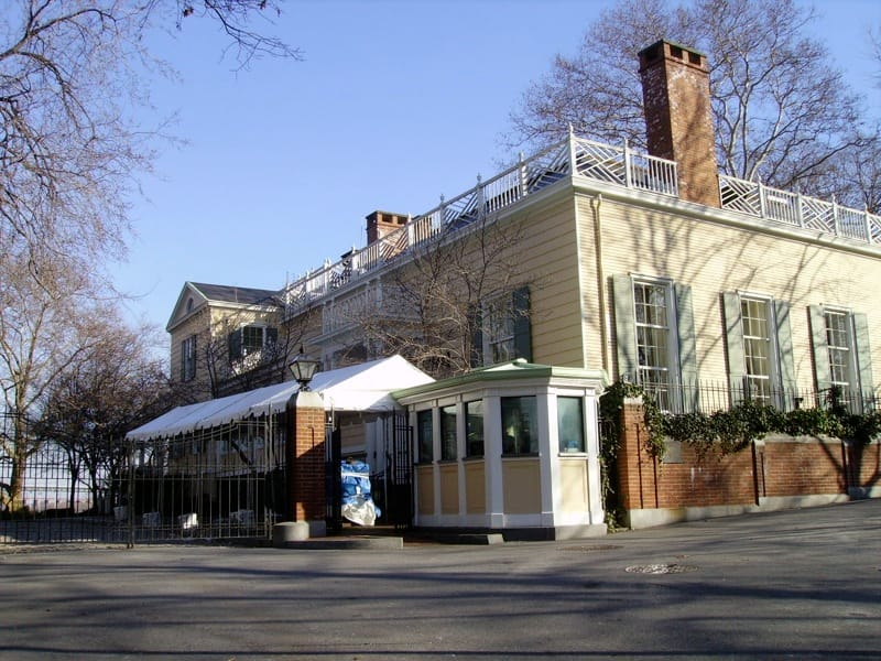 Why can't modern mayors just be normal about living in Gracie Mansion?